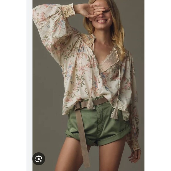 Anthropologie Tops - Anthropologie Cream Floral Long Sleeve Smocked Lurex Top Women's Size Medium